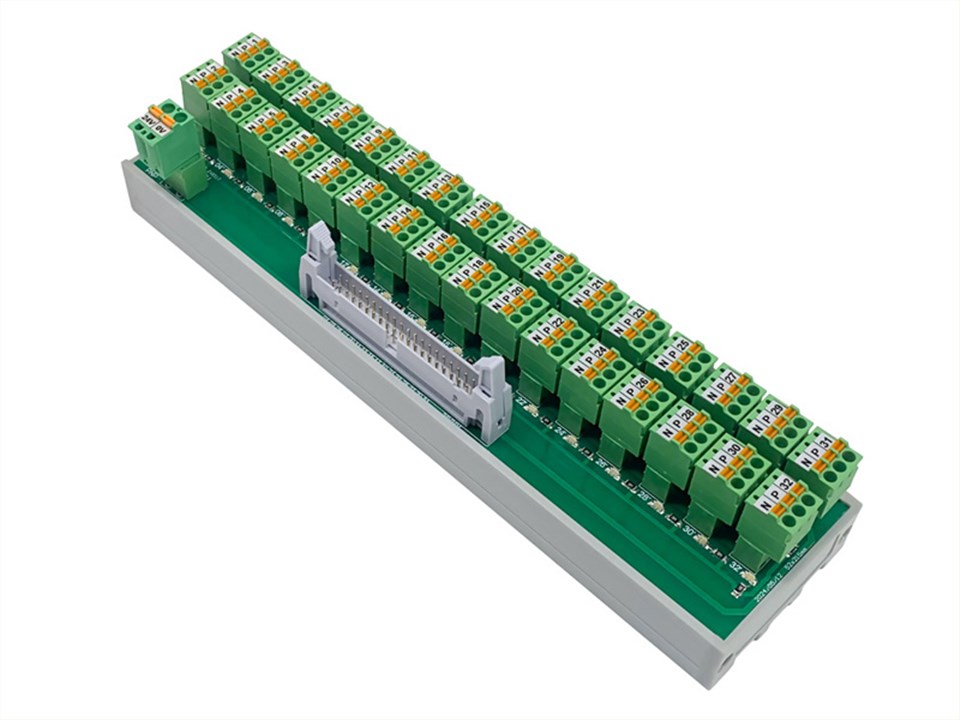 SMD-C32-F40-3C6